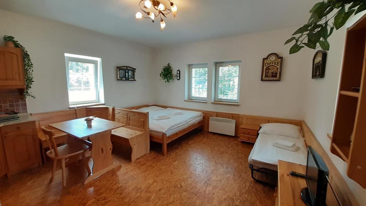 Resort Chribska Apartmany Adri Extérieur photo