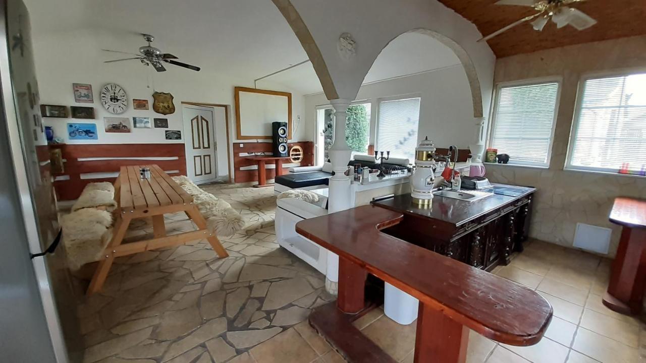Resort Chribska Apartmany Adri Extérieur photo