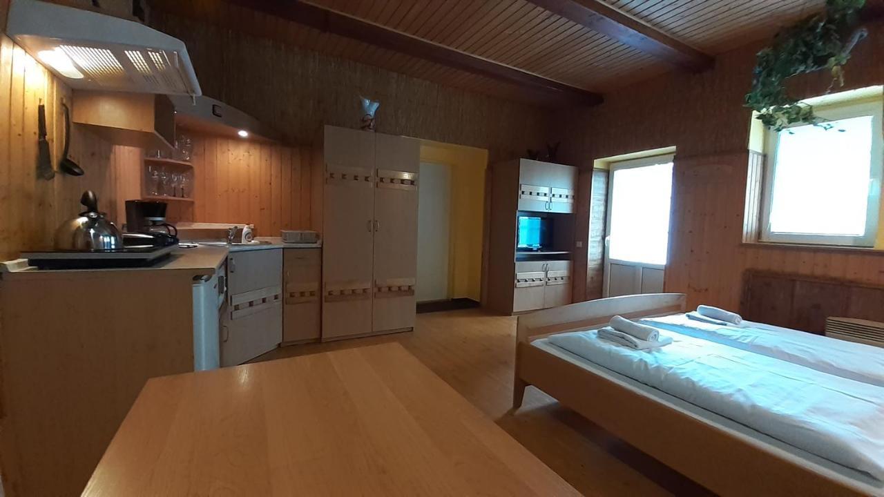 Resort Chribska Apartmany Adri Extérieur photo